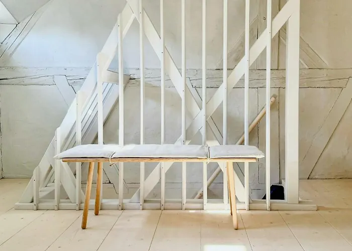 Historic Timber House In Zittau Mountains * غروسشوناو